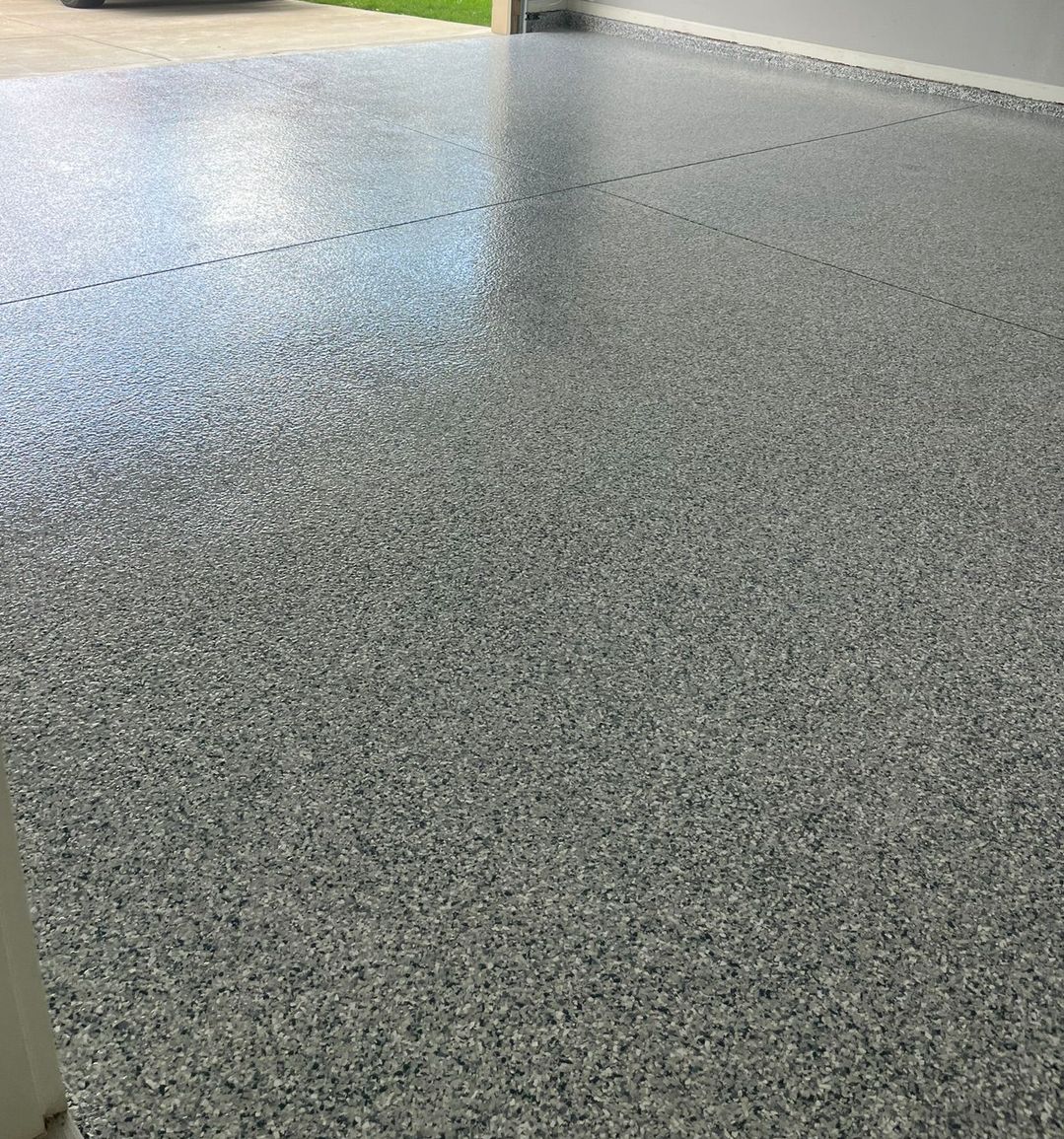 Garage floor with professional and durable epoxy finish